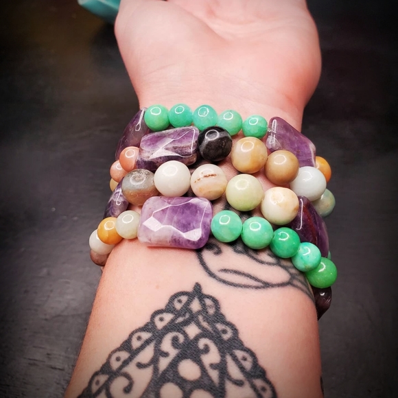 💜Crown Chakra💜 Reiki Infused Amethyst Bracelet - Picture 2 of 4
